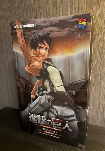 진격의 거인 엘렌 예거 RAH 피규어 리얼 액션 히어로