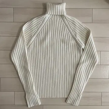 DRUMOHR 돌모어 터틀넥 니트 스웨터