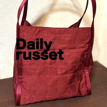 [ Daily russet ] 데일리러셋 자수 퀼팅 토트 와인