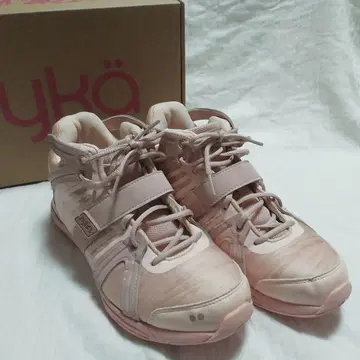 라이카 TENACITY 핑크 피트니스 스니커즈 24cm