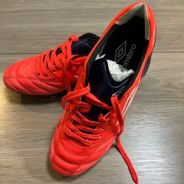[ 미사용 새상품 ] Umbro ACCELERATOR 축구화 25.5cm