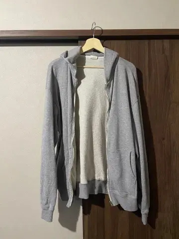 MOAT 오리지널 지퍼 후드티