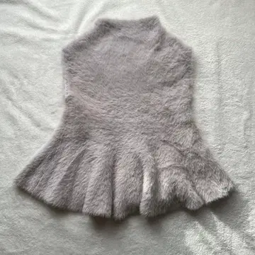 CELFORD 페플럼 슬리브리스 니트 샤기 풀오버