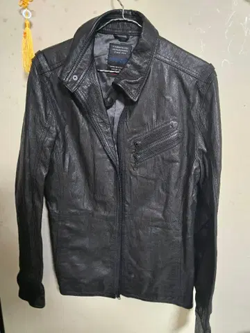 블랙 가죽 라이더 자켓