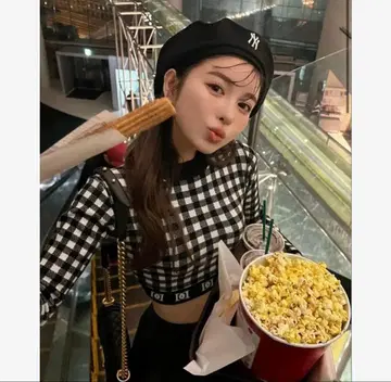 Darich 깅엄 체크 로고 니트탑