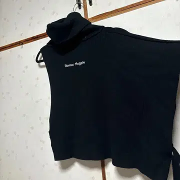 Thomas Magpie 슬리브리스 스웨터 사이즈 38