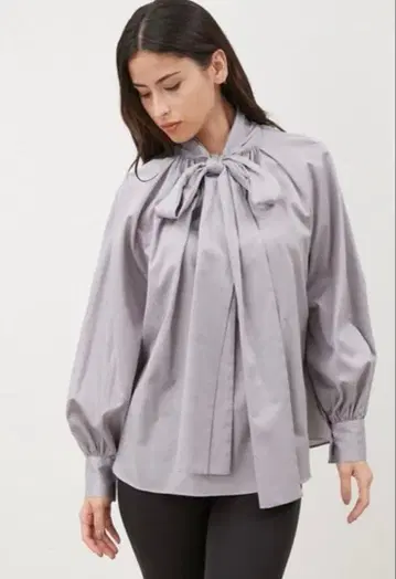 MilaOwen 미라 오웬 블라우스