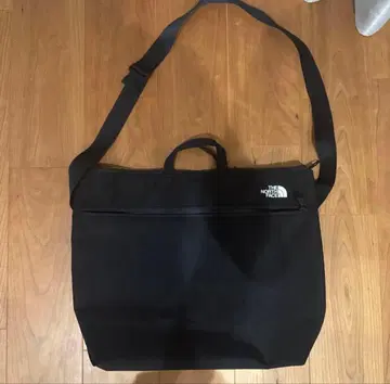 THE NORTH FACE 블랙 숄더백