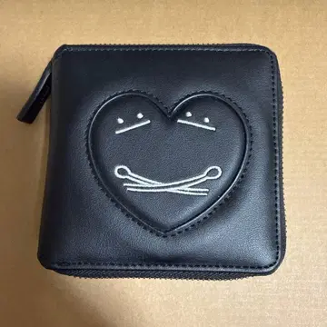 그라니프 모노크롬 러브 뷰티풀 섀도우 지퍼 월렛