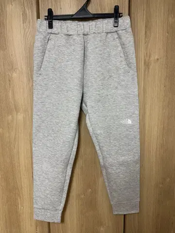 더 노스페이스 테크 에어 맨투맨 조거 팬츠