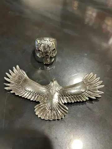 새상품급 이글과 스컬의 반지 실버 액세서리