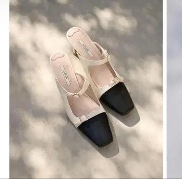 [미사용 새상품] Herlipto Mademoiselle Mules 36