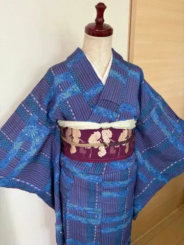 앤티크 기하학 패턴 금사 기모노