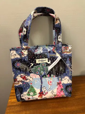 [ 미사용 새상품 ] Cath Kidston 크리스마스 패턴 스몰 북백