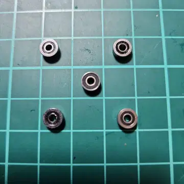 타미야 미니 사륜구동 구형 620 4개 (중앙은 현행 620)