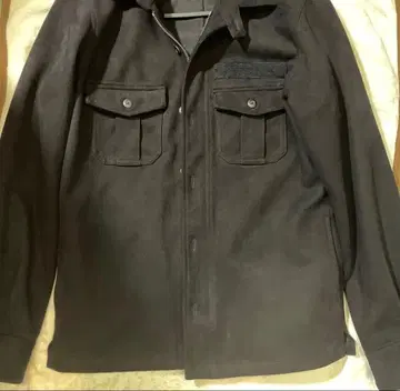 블랙 버튼 포켓 자켓