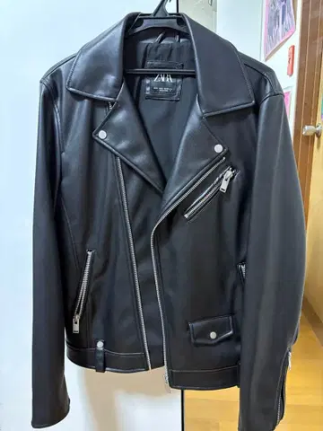 ZARA 블랙 더블 라이더 자켓