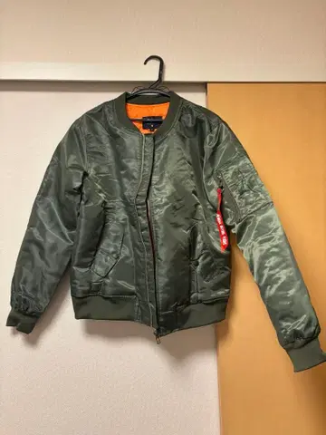 MA-1 플라이트 자켓 올리브 그린