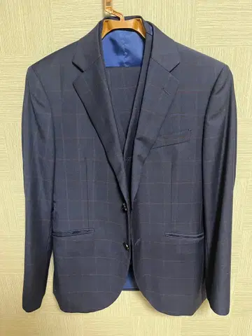 네이비 체크 무늬 정장 세트