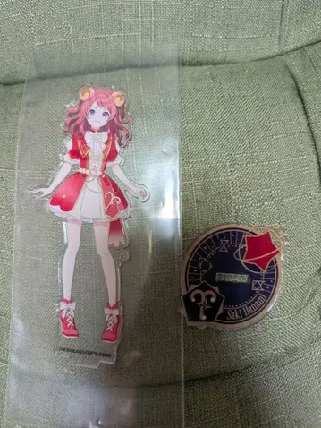 학마스 하나미 사키 아크릴 스탠드 스마일 베이스 카페 별자리