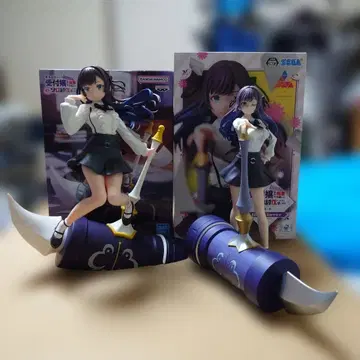 아리나 클로버 피규어 2체 세트