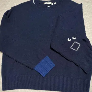 새상품급!! UNIQLOANYA HINDMARCH 네이비 니트 스웨터 L