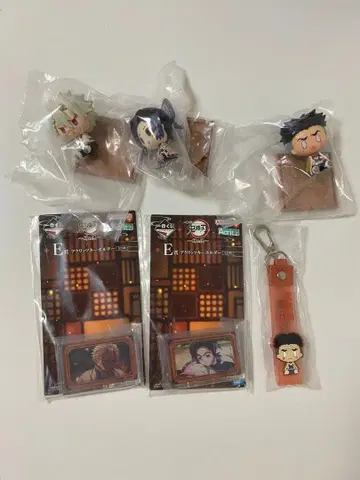 제일복권 귀멸의 칼날 시나즈가와 사네미 코쵸 시노부 히메지마 교메이 세트