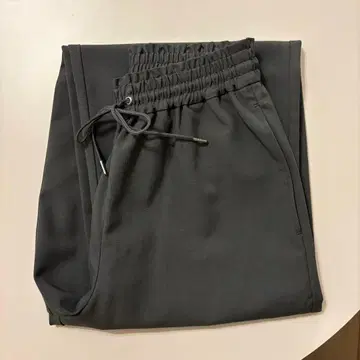 DISCOAT 드레이프감 이지 팬츠