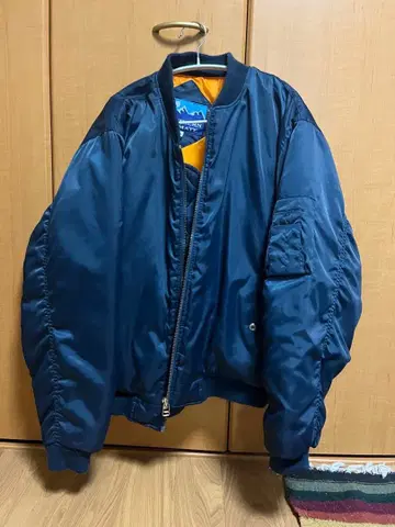 네이비 MA-1 플라이트 자켓