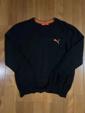 puma 니트 스웨터 브이넥