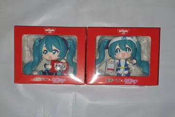 홍콩 한정판 닛신 출전일점 x 하츠네 미쿠 피규어 2종 세트 미개봉