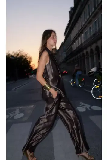 ZARA 이번 시즌 새틴 스트레이트 팬츠