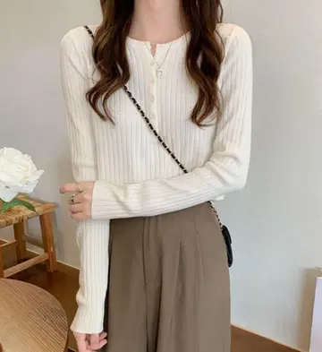 화이트 리브 긴팔 상의