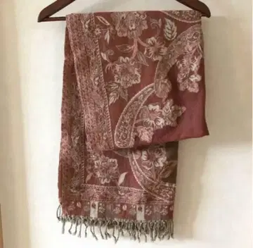 Thelma Products 페이즐리 무늬 스톨