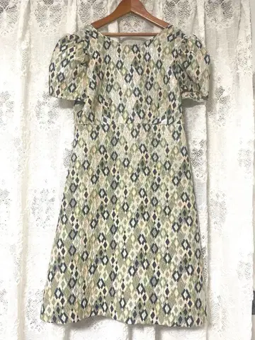 다이아몬드 패턴 반팔 원피스 택 포함 새상품