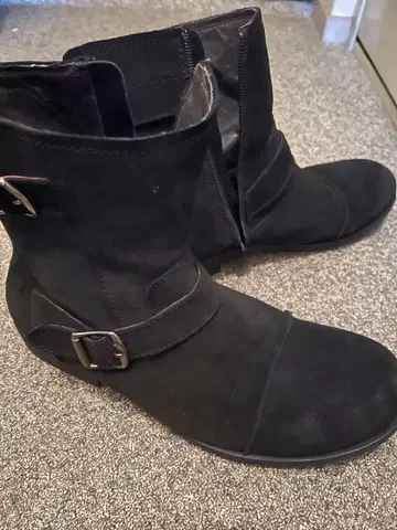 기간 한정 가격 인하 블랙 스웨이드 엔지니어 부츠