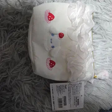 딸기 크림 자수 파우치 시나모롤