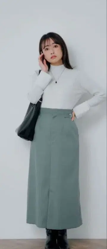 cohina 코히나 사이드 버클 I 라인 스커트