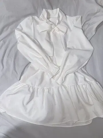 DearMyLoveRose 보타이 티어드 미니 원피스