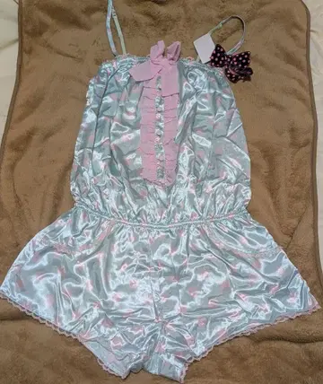 피치 존 새틴 룸웨어 미사용