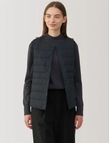 무인양품 경량 다운 노카라 베스트 블랙 L 다운 베스트 새상품