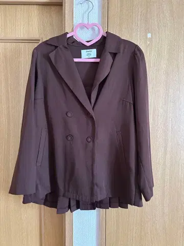 쥬에티 셋업 브라운