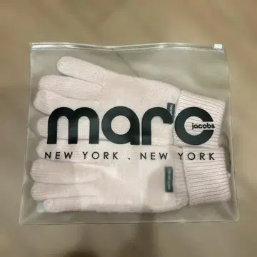 택 포함 미사용 새상품 마크제이콥스 장갑