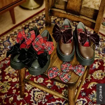 쿠틸과 레트로 더블 리본 메리 제인 로퍼