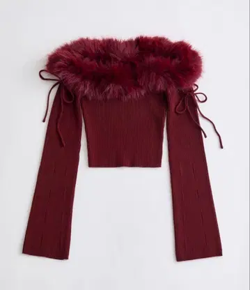 리본 퍼 오프숄더 상의