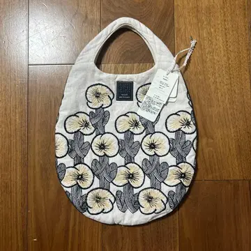 미나 페르호넨 에그백 hanakaze