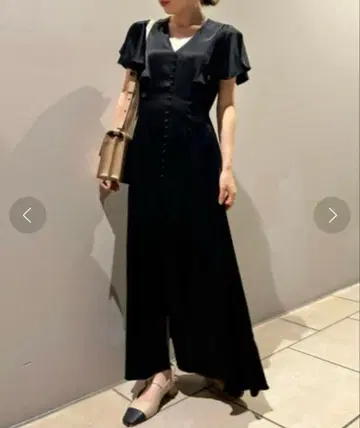 [ FRAY I.D ] 프릴 슬리브 새틴 턱 원피스