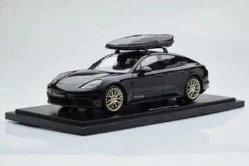 PORSCHE PANAMERA 포르쉐 파나메라 1/18