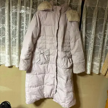 엑시즈팜 후드 부착 얇은 핑크 다운 자켓