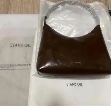 STAND OIL 브라운 핸드백